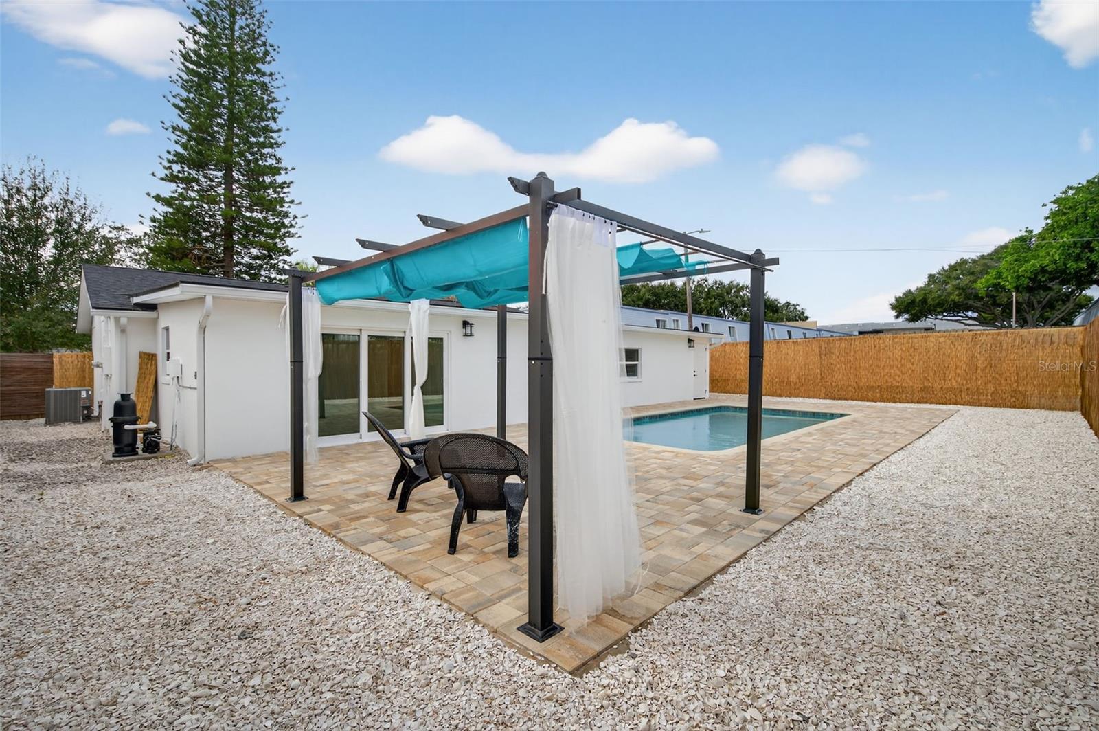 WALDEN WOODS - Residential