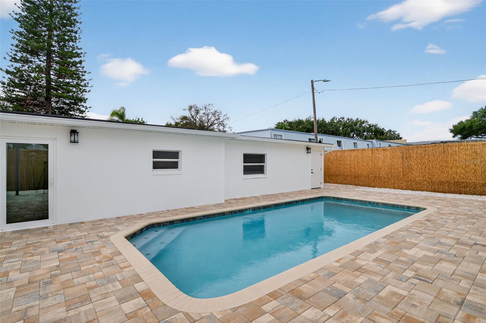 WALDEN WOODS - Residential