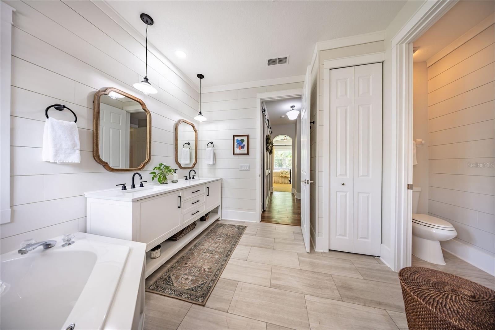 RETREAT AT WEKIVA - Residential