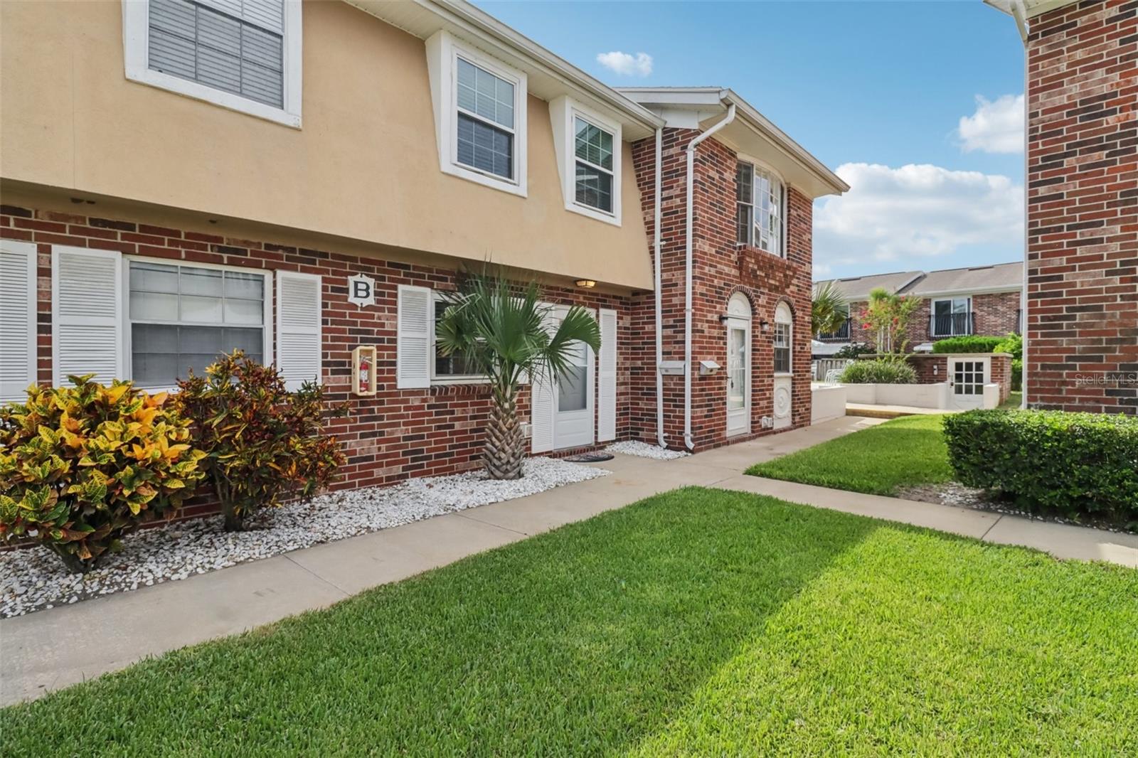 2200 S PALMETTO AVENUE B050