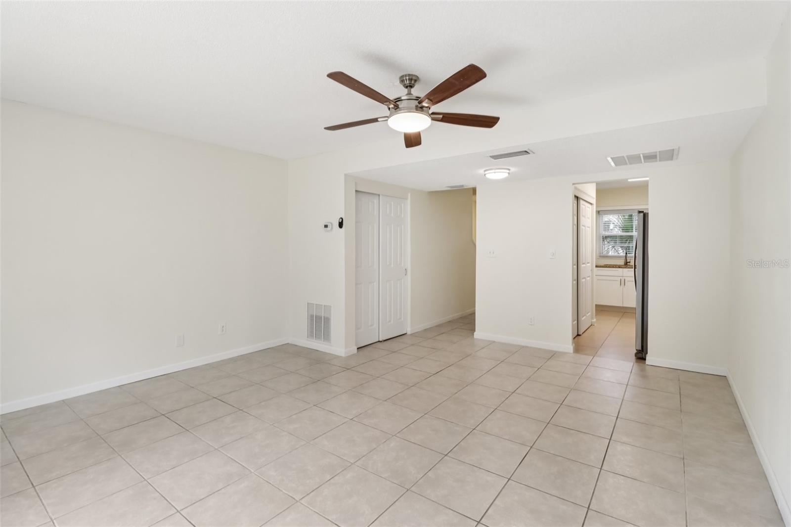 2200 S PALMETTO AVENUE B050