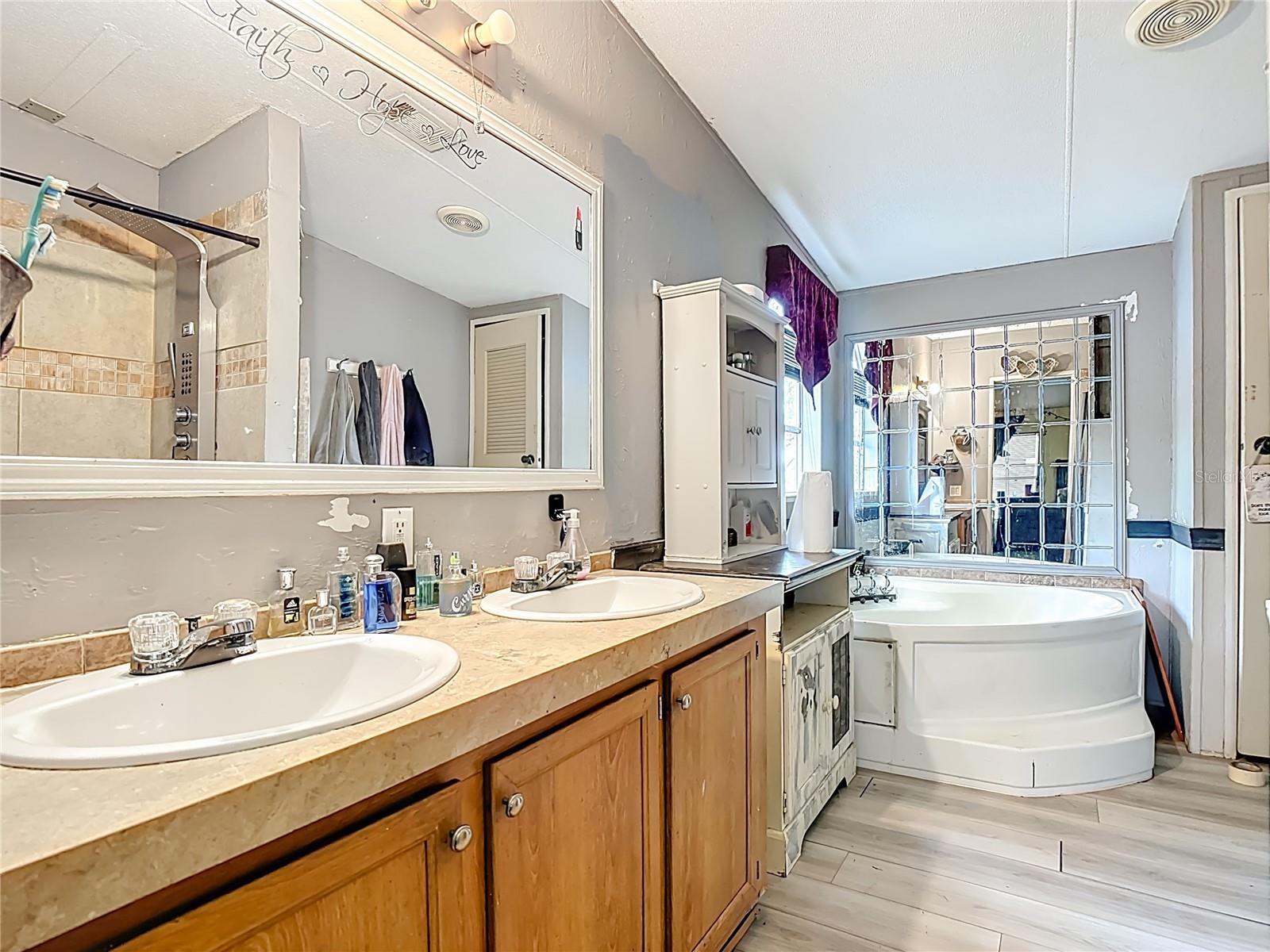 R Z INVESTMENTS - Residential