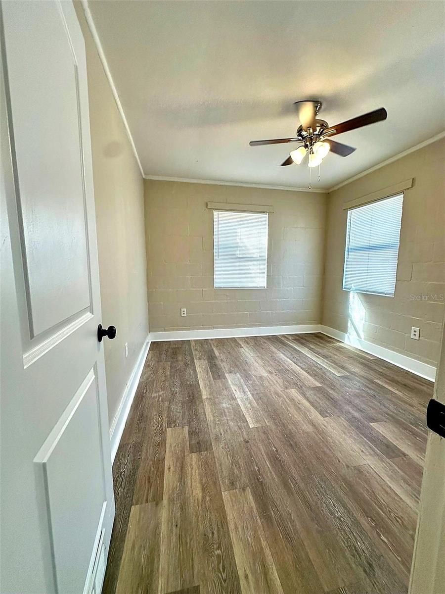 DOIG & ROBERTSONS ADDN-W R THOMAS - Residential