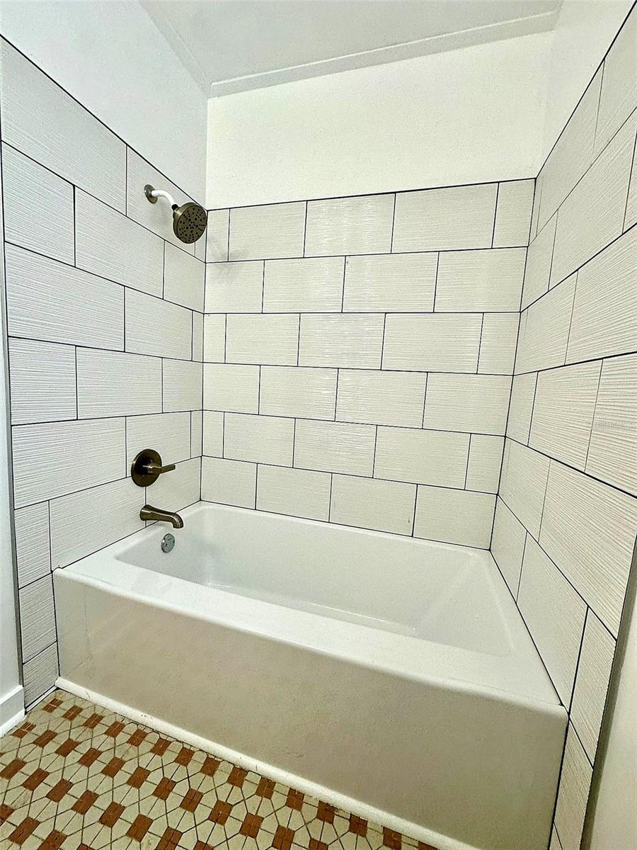 DOIG & ROBERTSONS ADDN-W R THOMAS - Residential