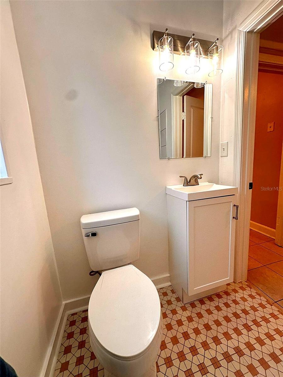 DOIG & ROBERTSONS ADDN-W R THOMAS - Residential