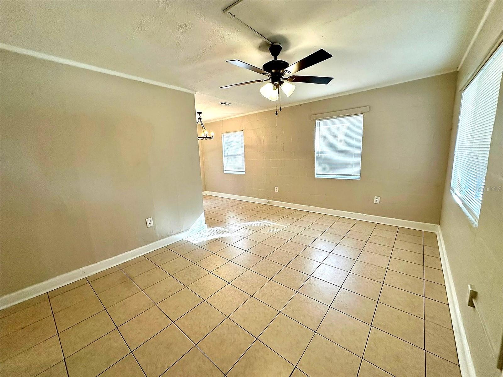 DOIG & ROBERTSONS ADDN-W R THOMAS - Residential