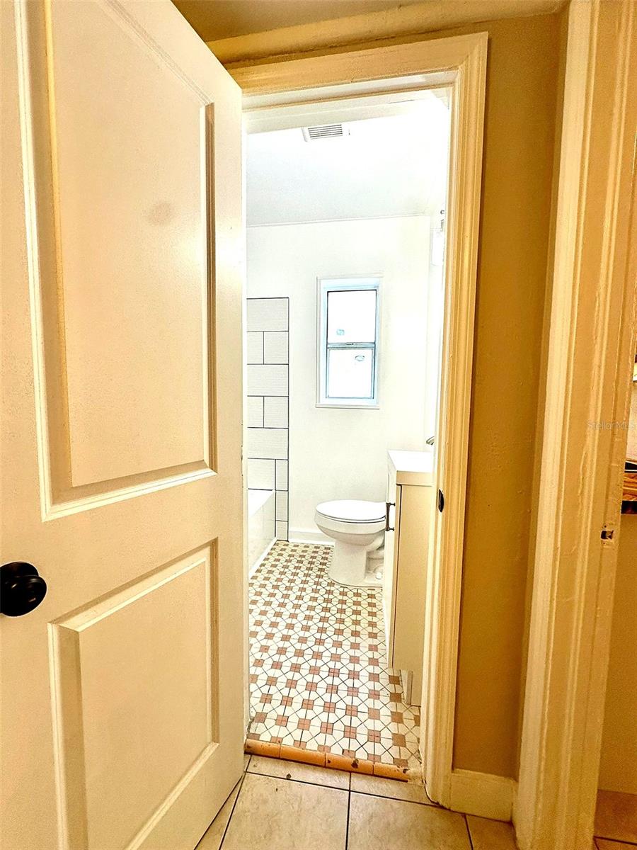 DOIG & ROBERTSONS ADDN-W R THOMAS - Residential