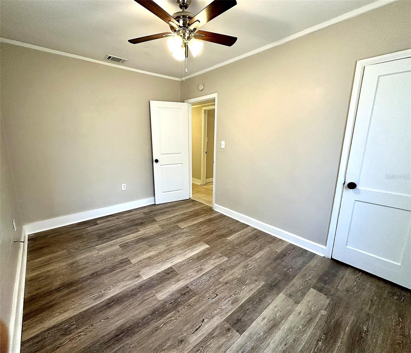 DOIG & ROBERTSONS ADDN-W R THOMAS - Residential