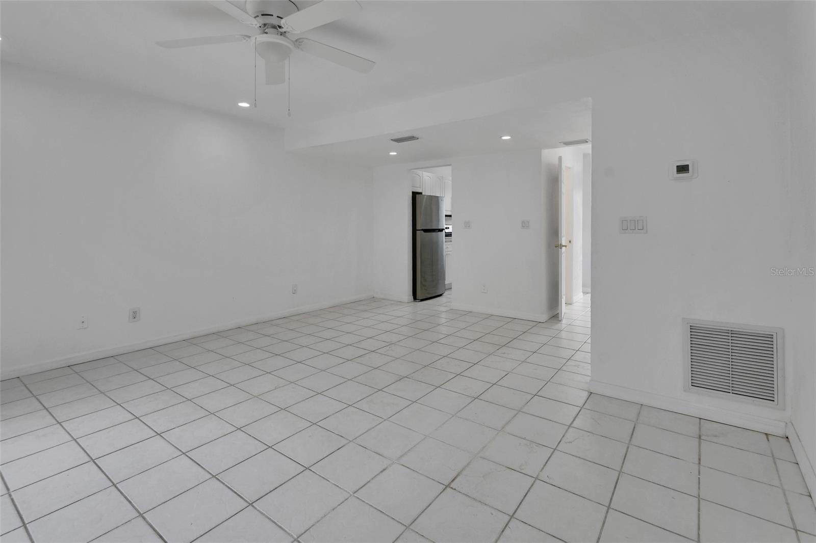 2200 S PALMETTO AVENUE A040