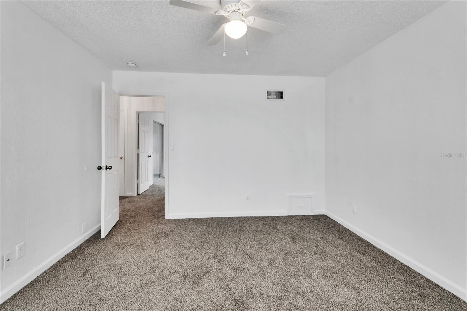 COLONIAL TOWNHSES CONDO PH 1 - Residential