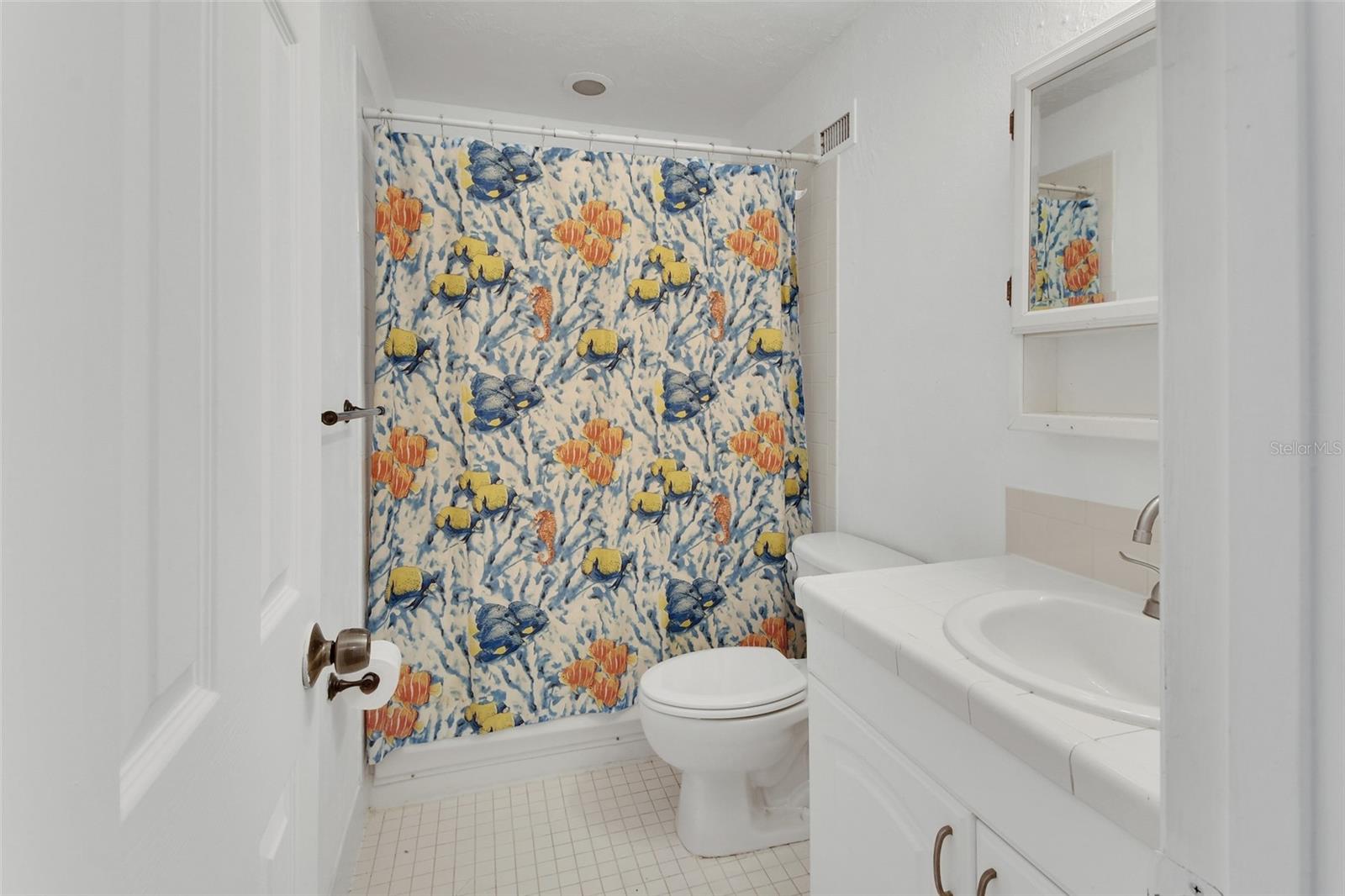 COLONIAL TOWNHSES CONDO PH 1 - Residential