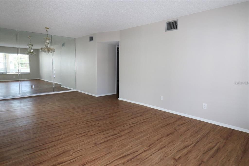 Photo 6 of 32 of 2405 FRANCISCAN DRIVE 23 condo
