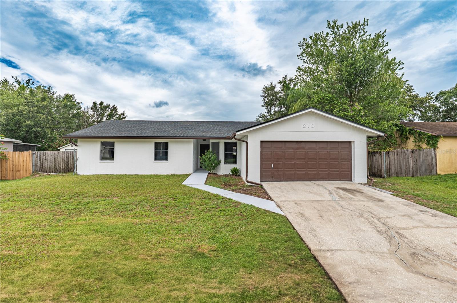 Welcome to this beautifully updated home in Kissimmee! Conveniently located near Marigold Shopping Plaza with easy access to dining, entertainment, and everyday amenities. Just 30 minutes to Walt Disney World and 45 minutes to Orlando. Situated on a lot just under a quarter acre with no front neighbors and a private lanai.
This home features 4 bedrooms, 2 bathrooms, a spacious living room, a breakfast nook or dining area, and a separate laundry room. Recent upgrades include a 2020 roof, brand new A/C, new flooring, and fully renovated kitchen and bathrooms. Truly move-in ready!
Seller is offering a credit toward appliances—customize your new kitchen to your taste! Ask about additional seller concessions when using our preferred in-house lender. Floor plan with room dimensions included in photos.