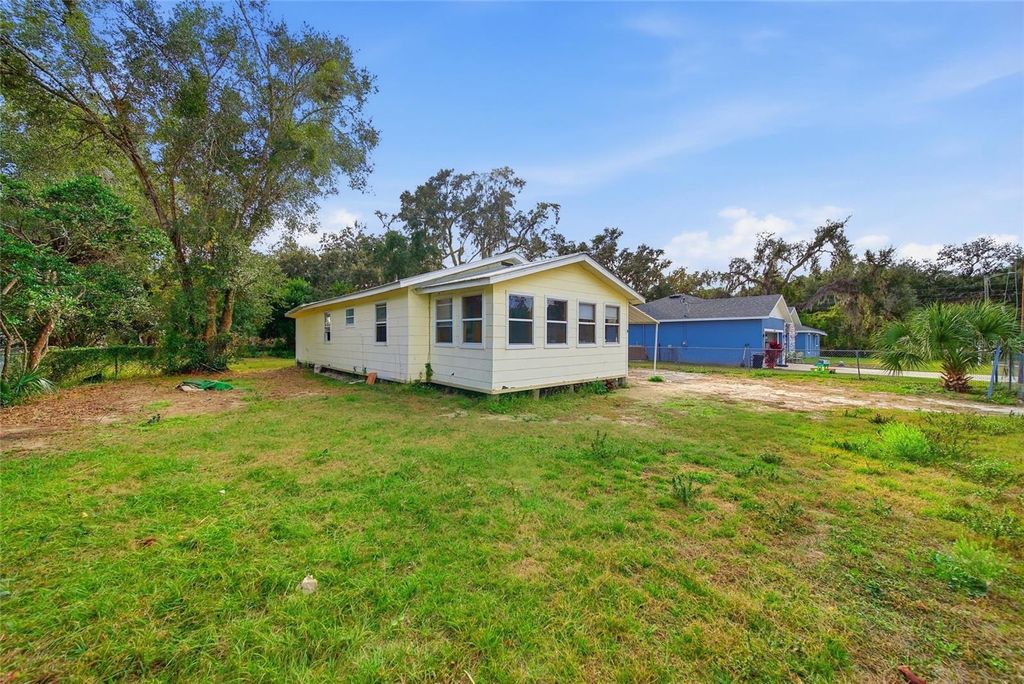 Photo of 37236 Poinsettia Avenue, Dade City, FL 33525 (MLS # TB8460809)