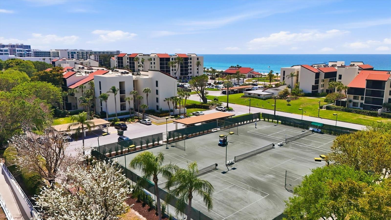 SEAPLACE IV - Residential