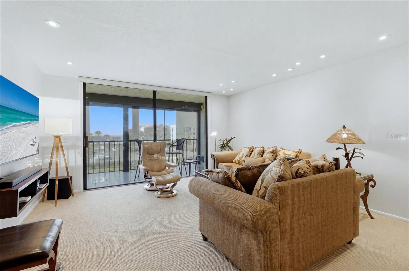 SEAPLACE IV - Residential