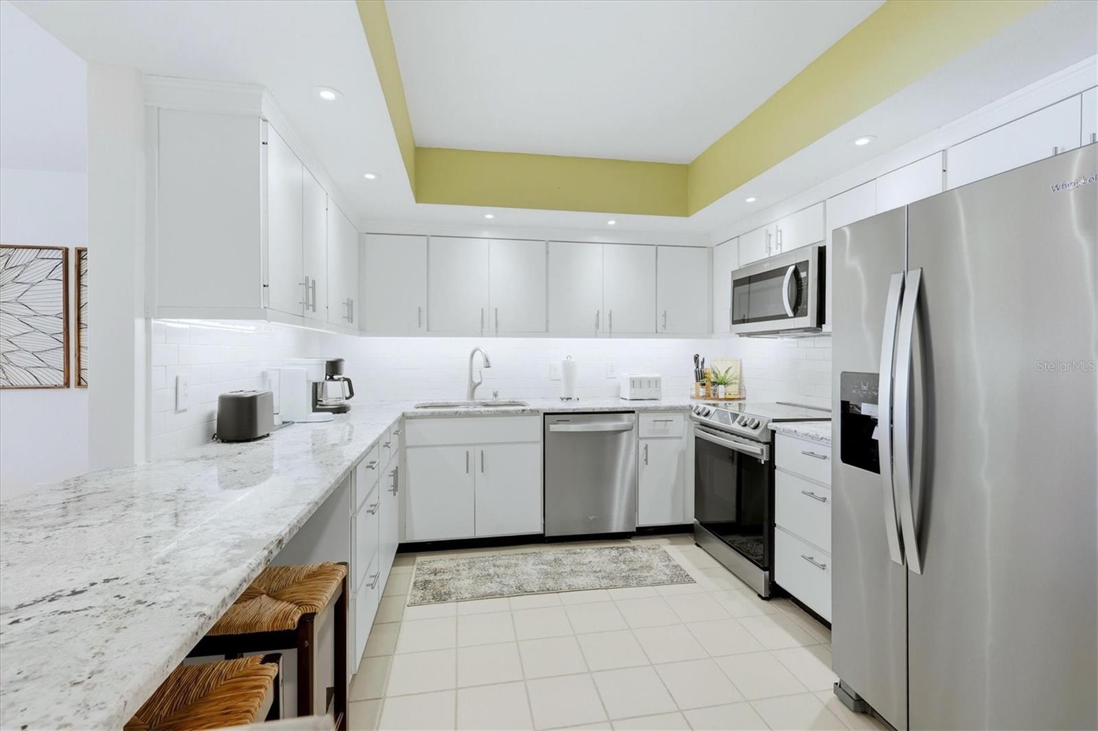 SEAPLACE IV - Residential