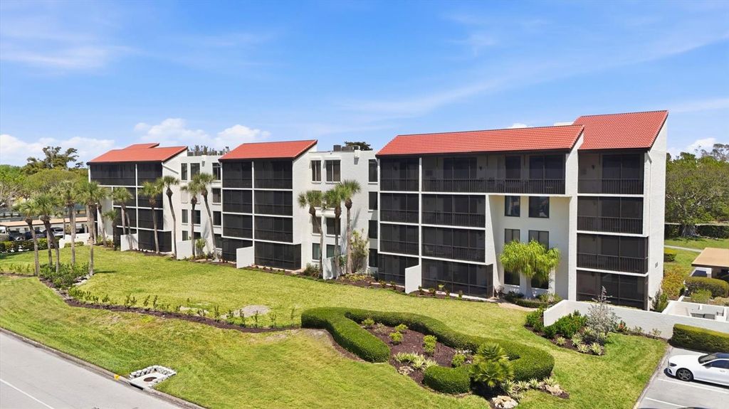 Photo of 1955 Gulf Of Mexico Dr #G6-311, Longboat Key, FL 34228 (MLS # A4687954)