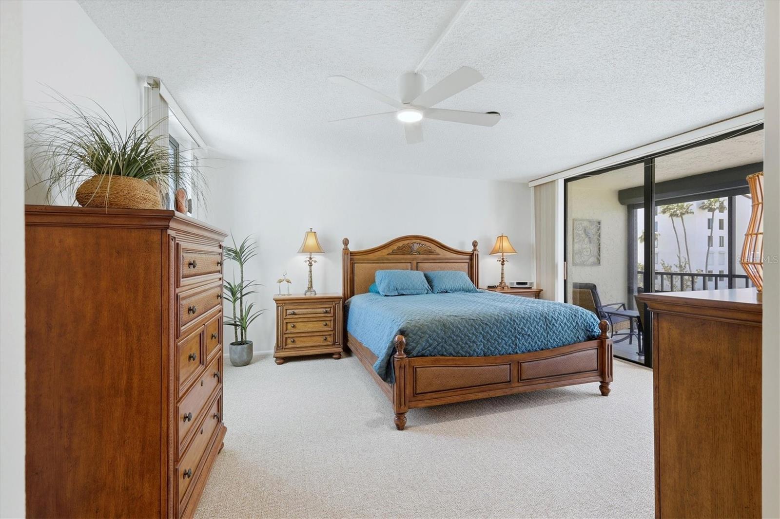 SEAPLACE IV - Residential