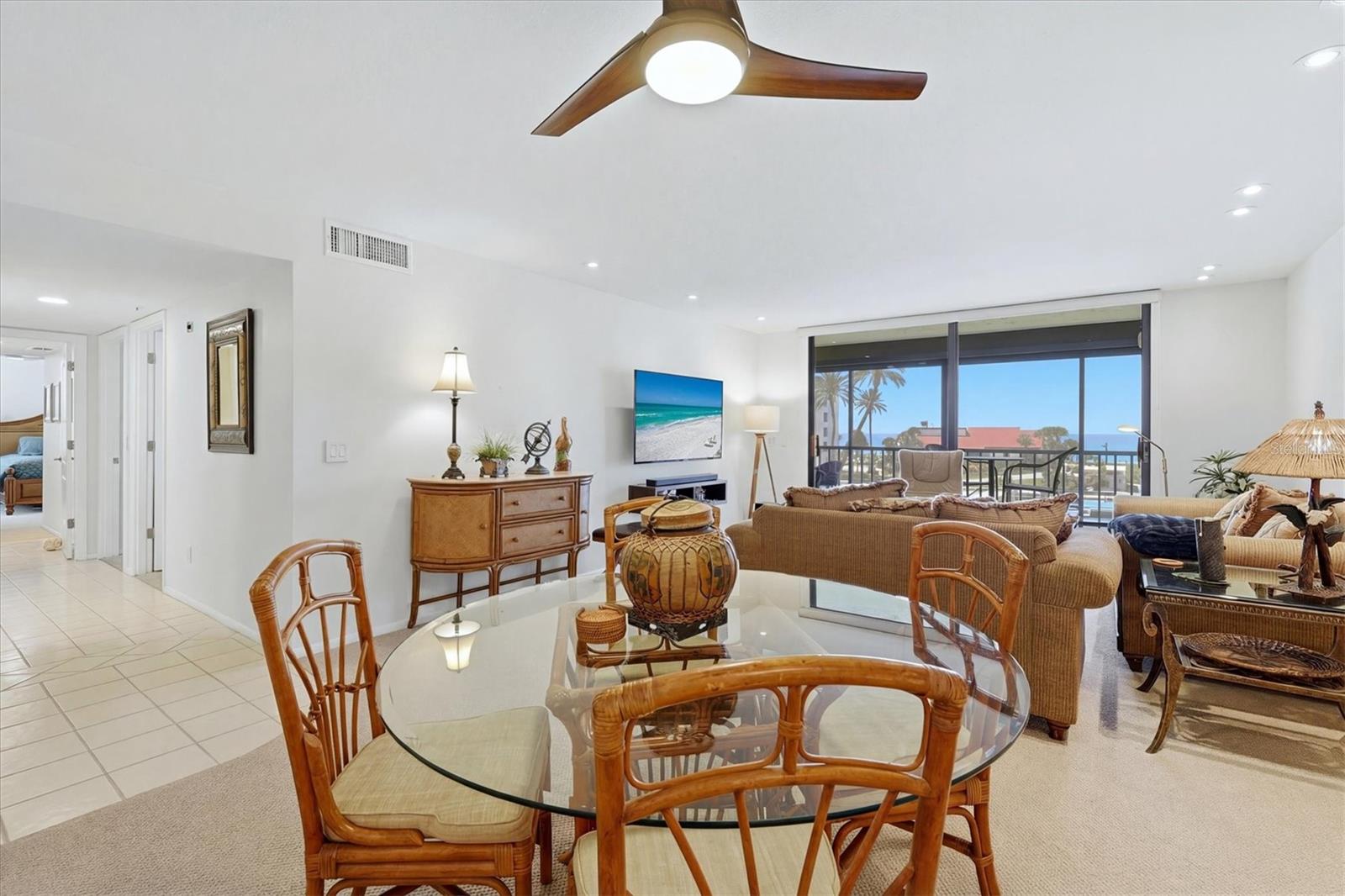 SEAPLACE IV - Residential