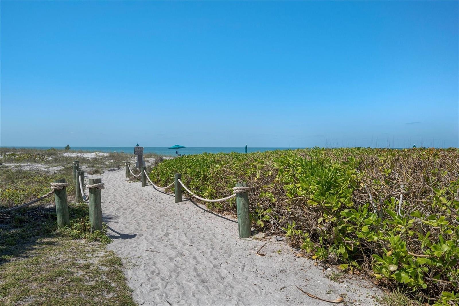 SEAPLACE IV - Residential