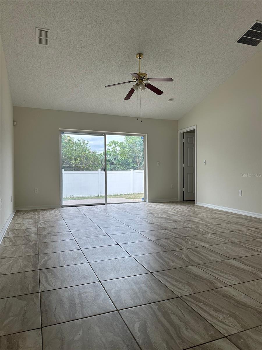 WELLINGTON PH 02 - Residential Lease