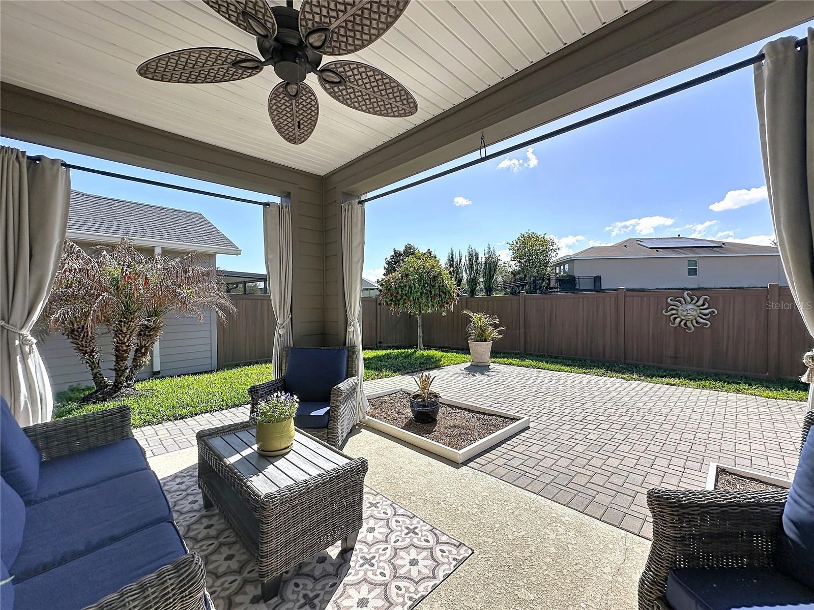 CASCADES/GROVELAND PH 6 - Residential