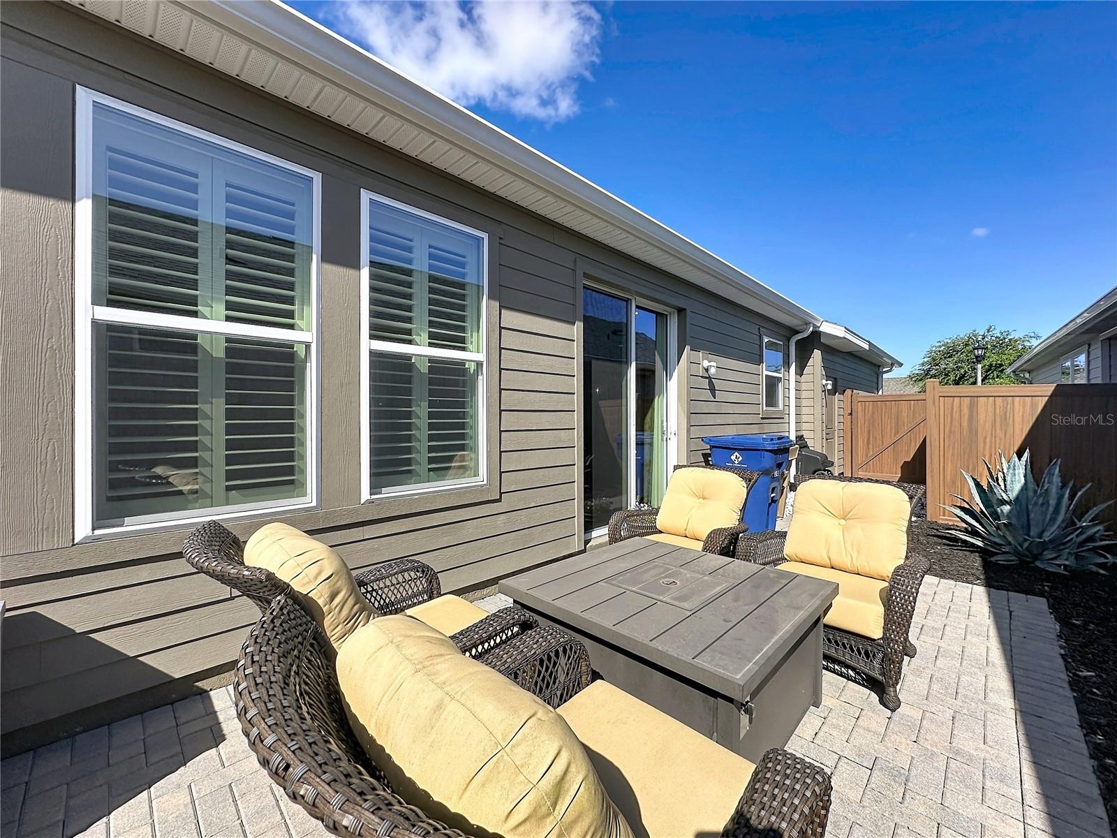 CASCADES/GROVELAND PH 6 - Residential