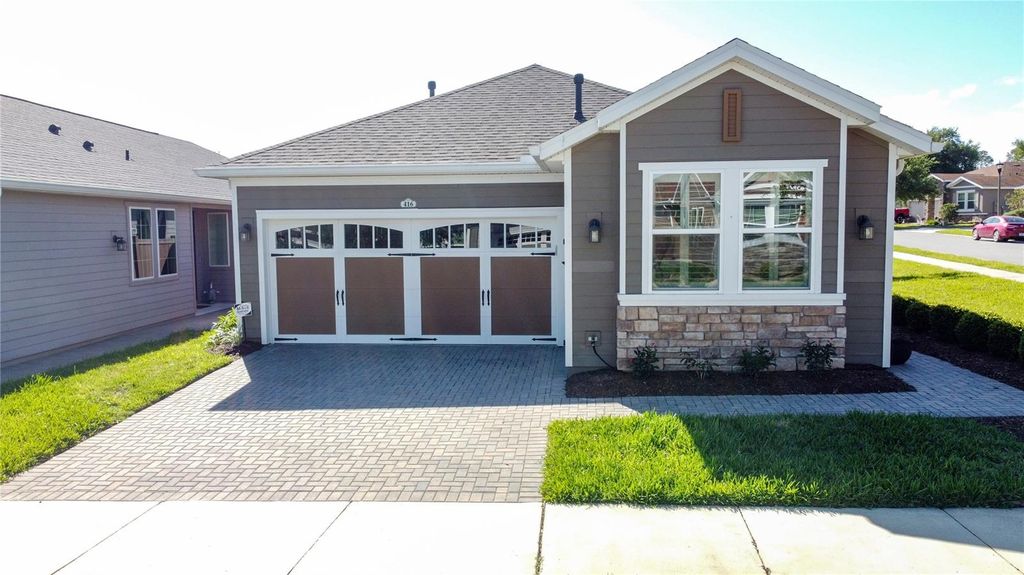 Photo of 416 Alcove Drive, Groveland, FL 34736 (MLS # G5111411)
