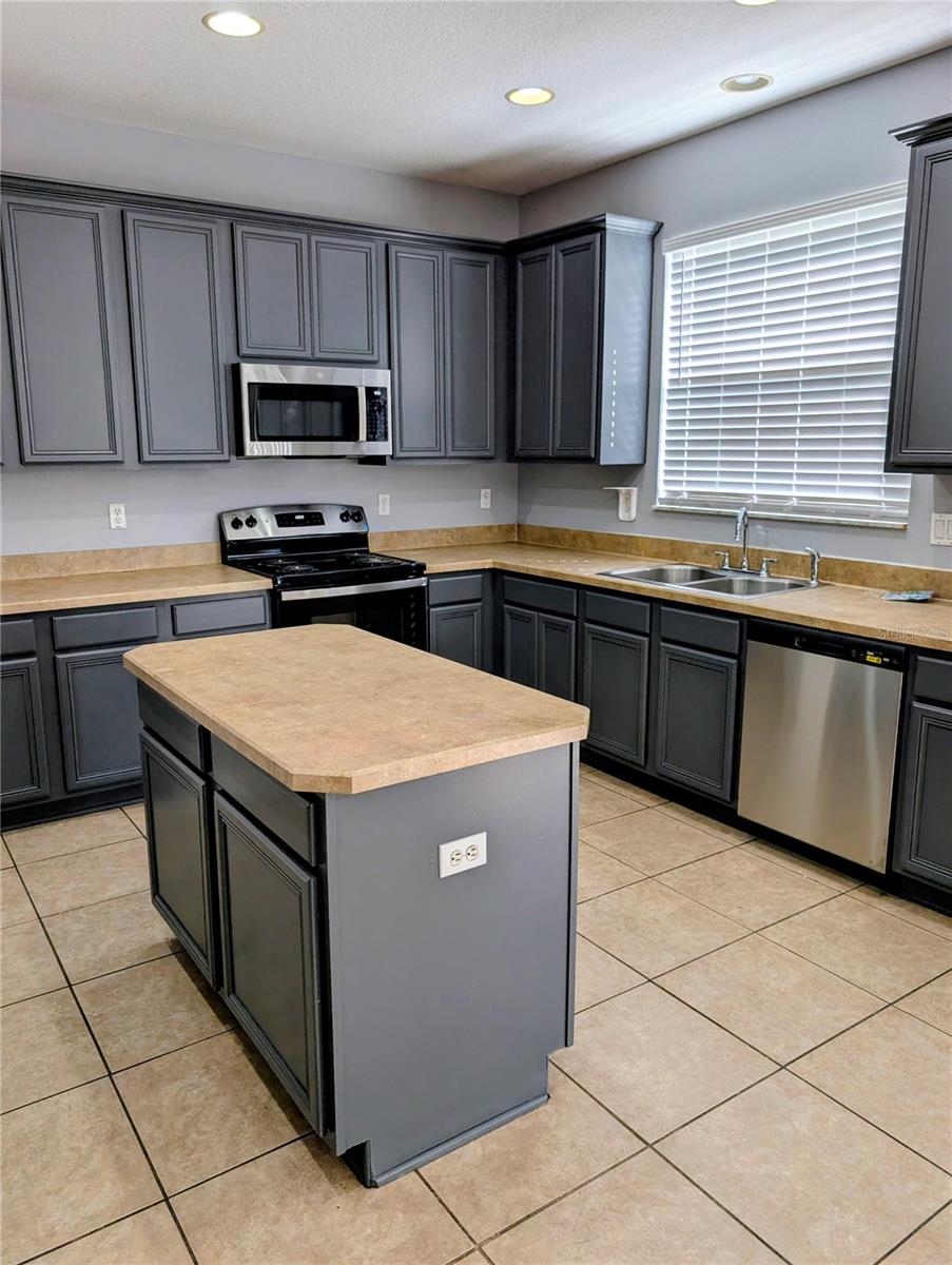 FELLS COVE UNIT 2 PH 1 - Residential Lease