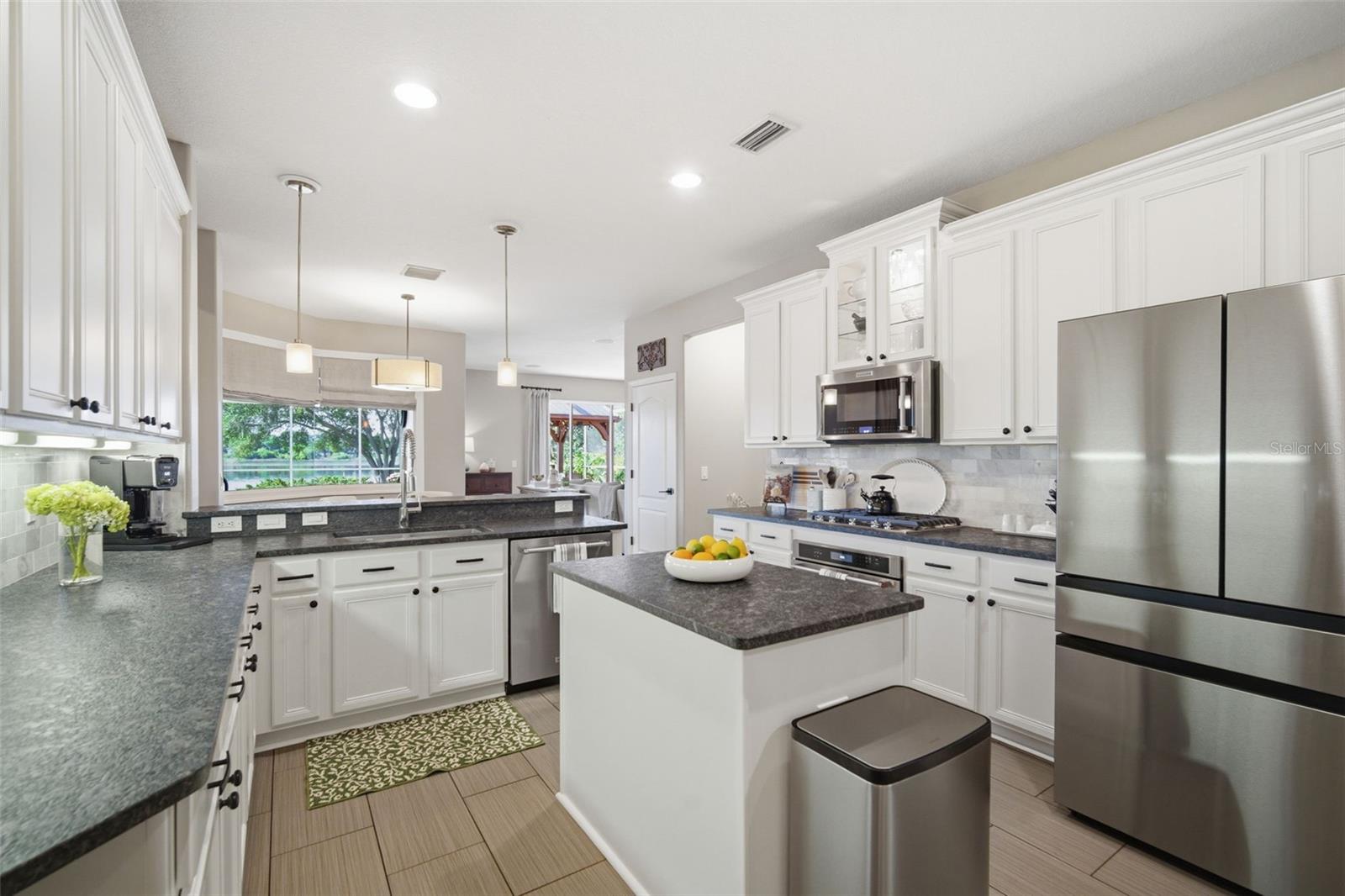 LAKE WEEKS PH 1 - Residential
