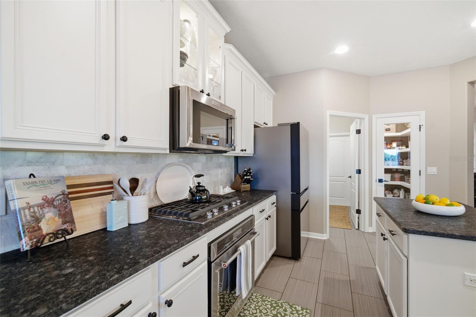 LAKE WEEKS PH 1 - Residential