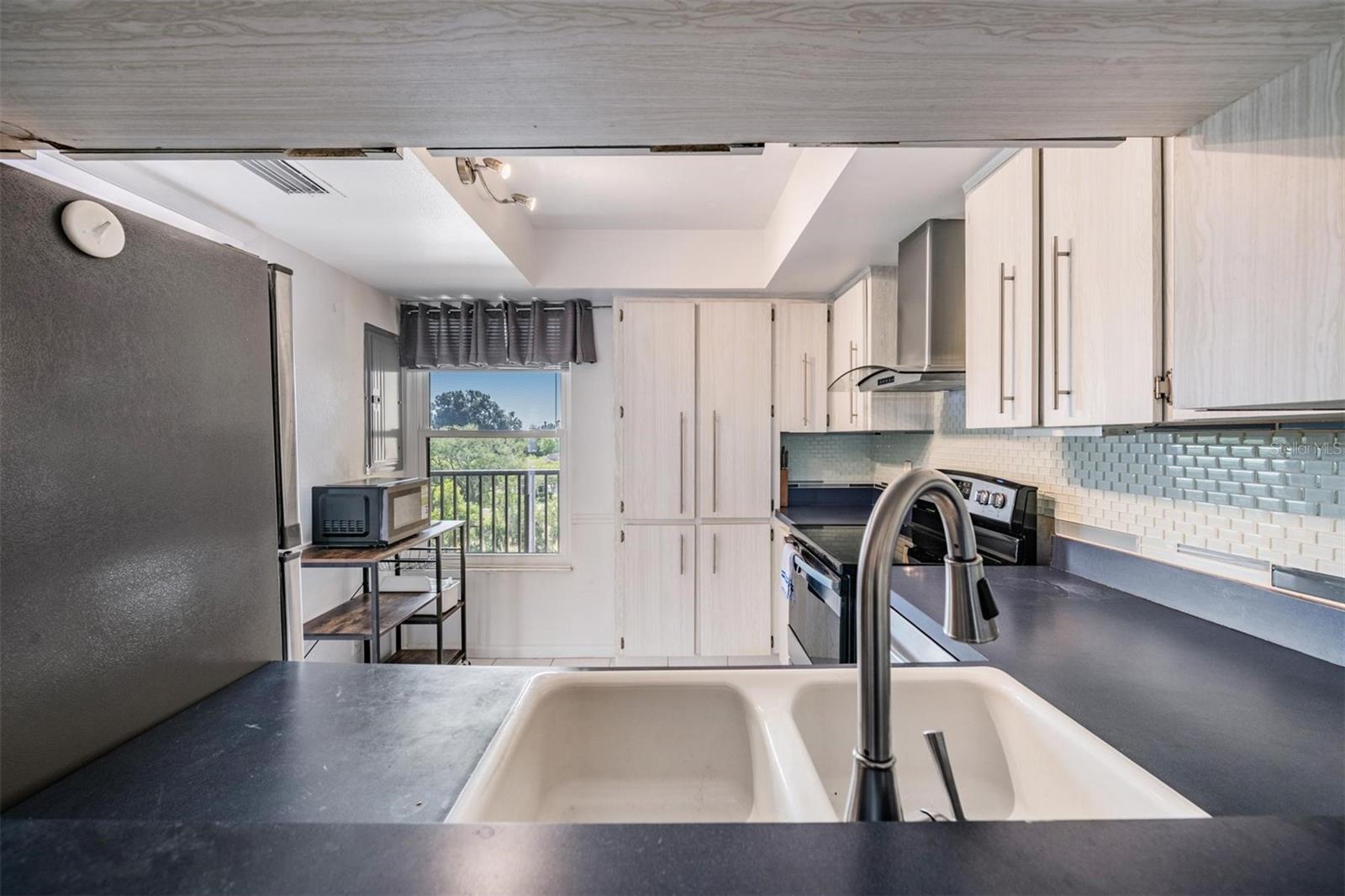 COVE CAY 26-21 VILLAGE II - Residential