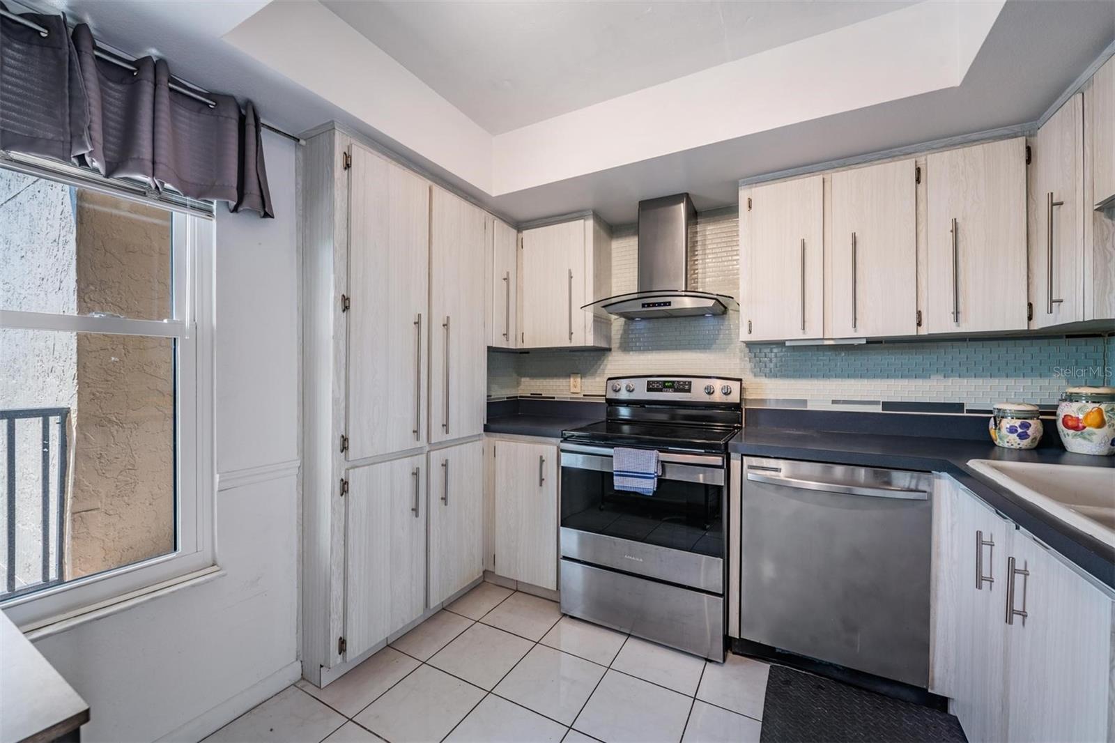 COVE CAY 26-21 VILLAGE II - Residential