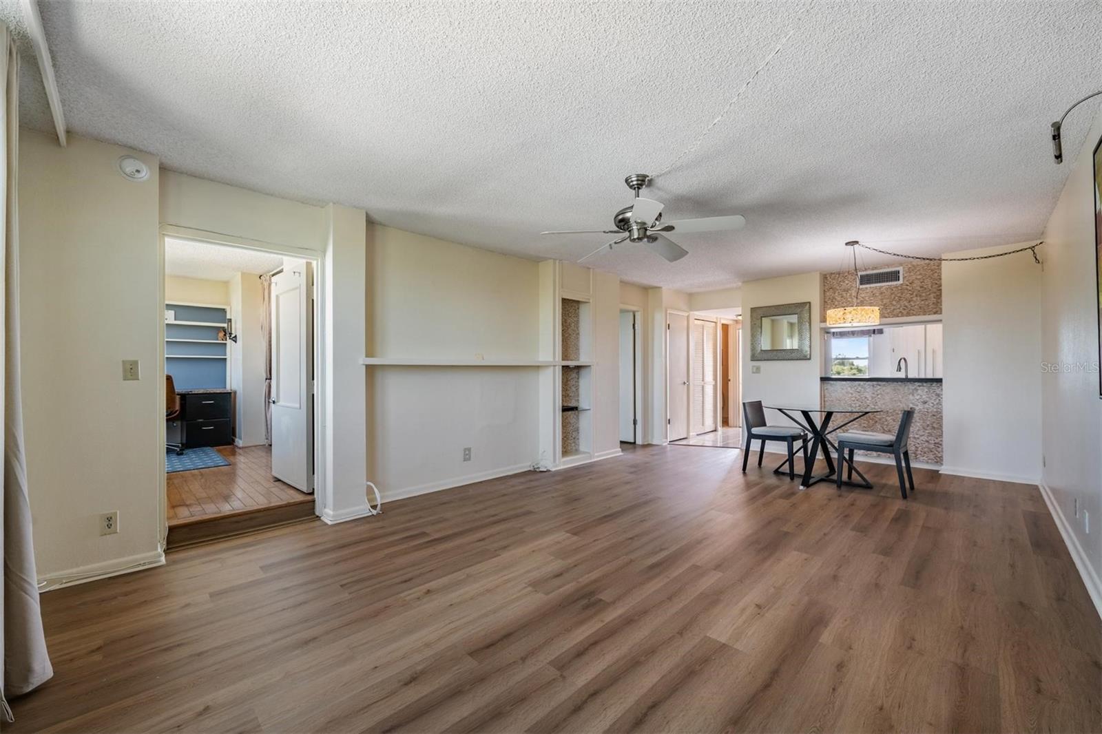 2621 COVE CAY DRIVE 606