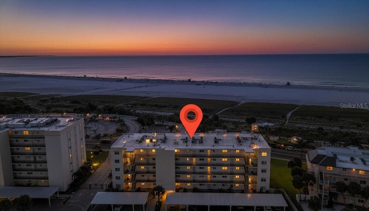 CRESCENT ROYALE - Residential