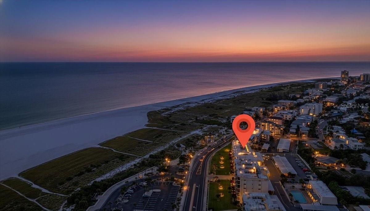 CRESCENT ROYALE - Residential