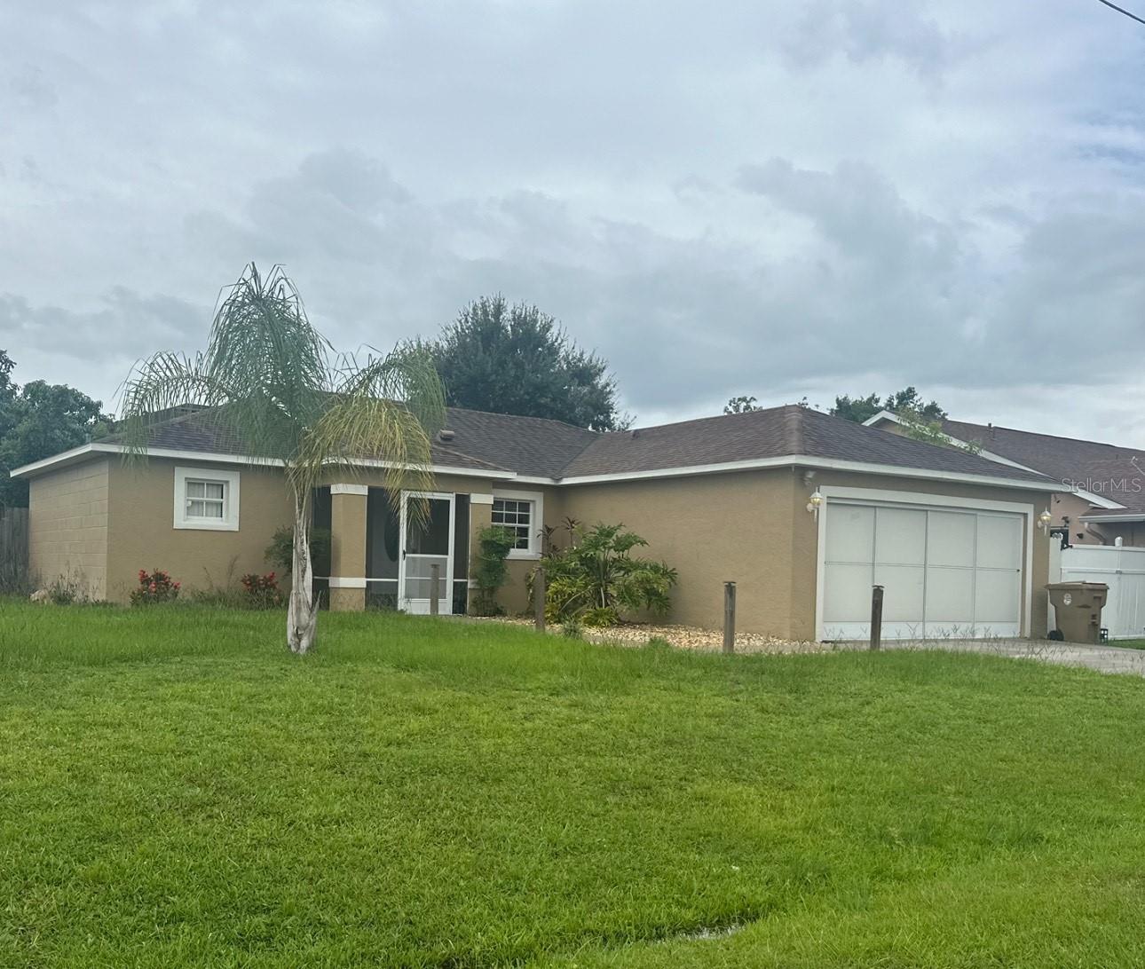 This charming and well-maintained 3-bedroom, 2-bath home with a big porch is available for rent in a convenient location near the hospital and shopping center. The rental includes cable, internet, and lawn care. Don’t miss this opportunity—schedule your showing today!