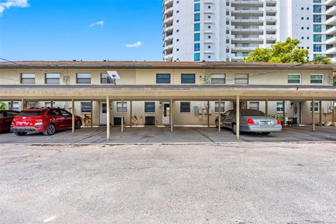 Photo of 3420 S Carter Street #C, Tampa, FL 33629 (MLS # TB8523981)