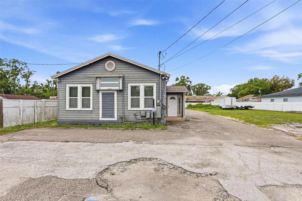 Photo of 6708 N Himes Avenue, Tampa, FL 33614 (MLS # TB8491199)