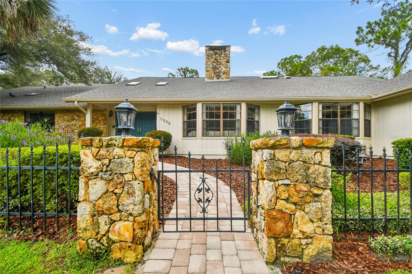 1090 SWEETWATER CLUB BOULEVARD