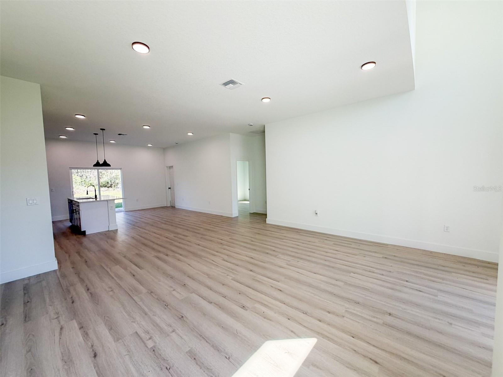 15621 SW 46TH CIRCLE