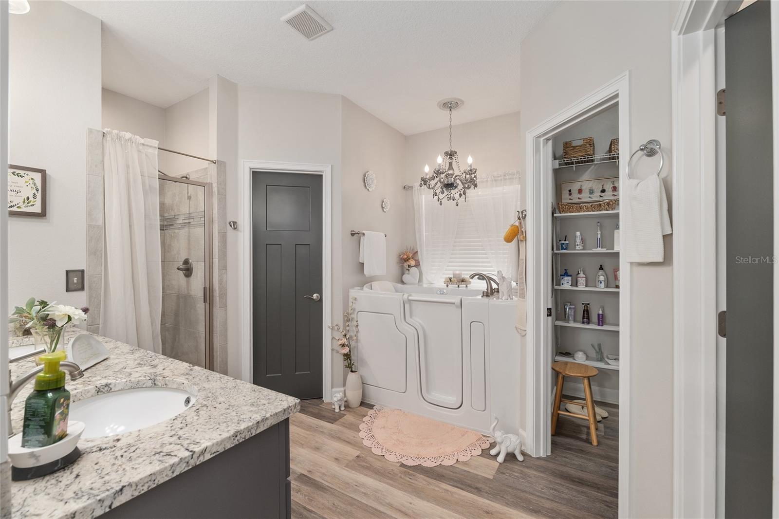 RESERVE/JEWEL LAKE PH 1 - Residential