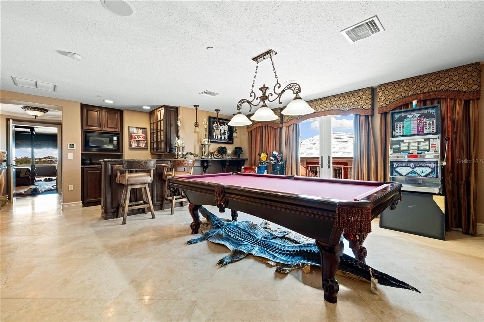 SAINT ARMANDS DIV JOHN RINGLING ESTATES - Residential