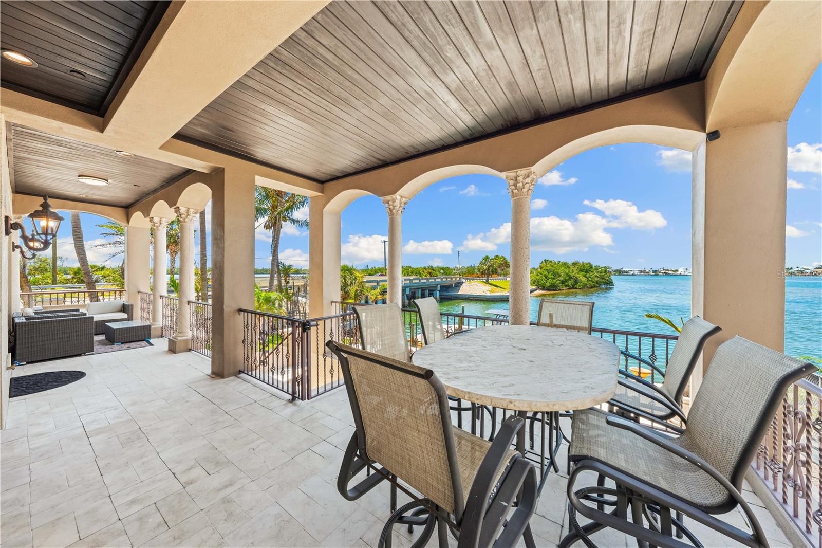 SAINT ARMANDS DIV JOHN RINGLING ESTATES - Residential