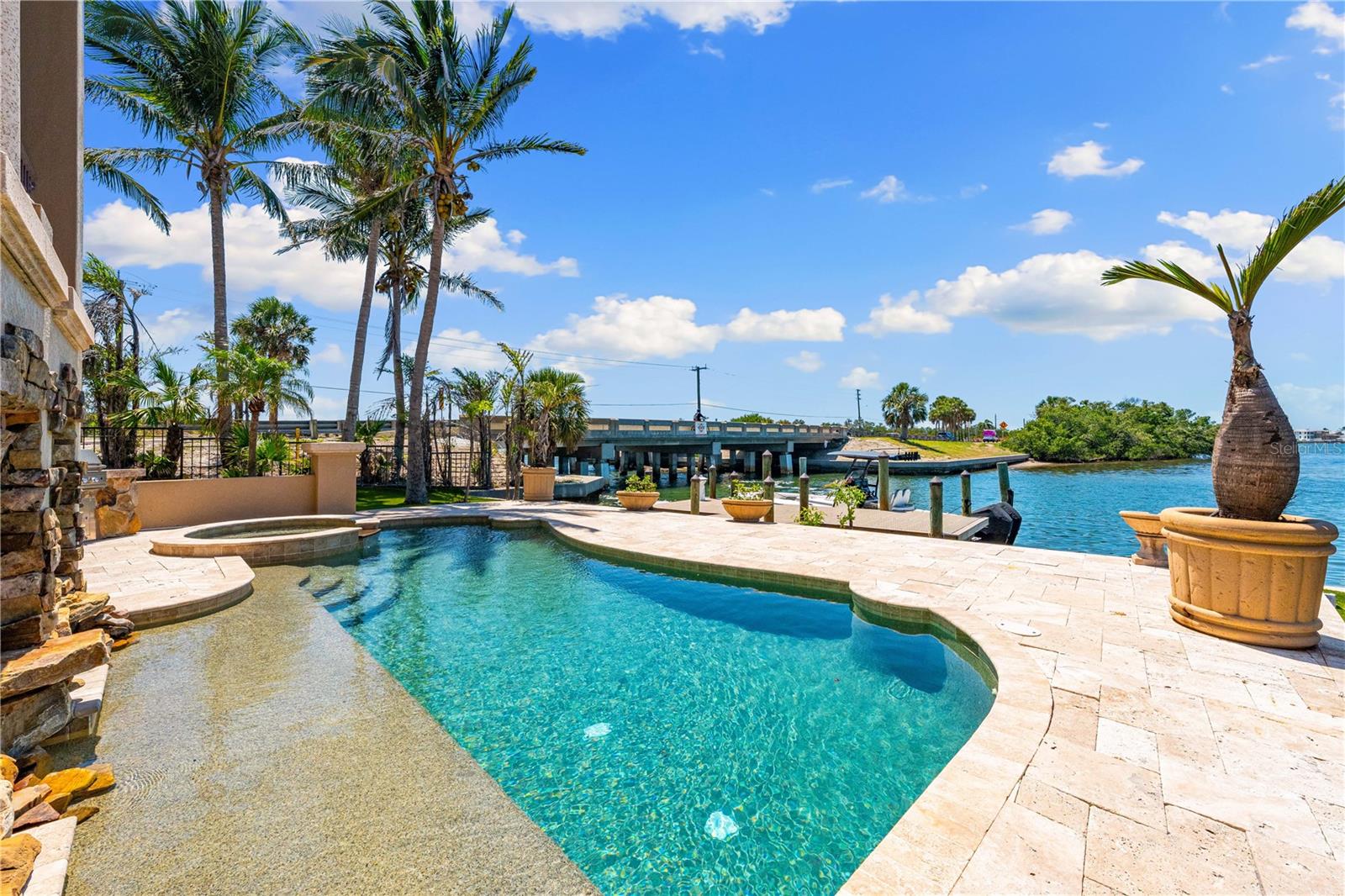SAINT ARMANDS DIV JOHN RINGLING ESTATES - Residential