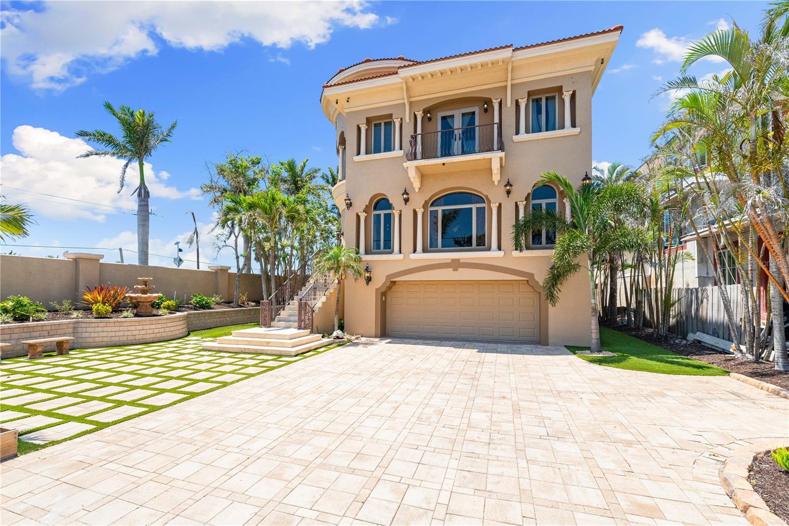 SAINT ARMANDS DIV JOHN RINGLING ESTATES - Residential