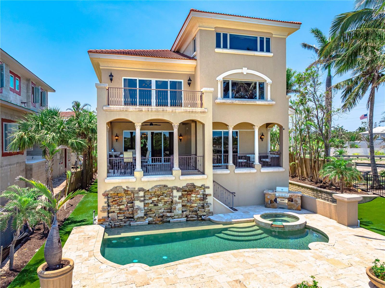 SAINT ARMANDS DIV JOHN RINGLING ESTATES - Residential