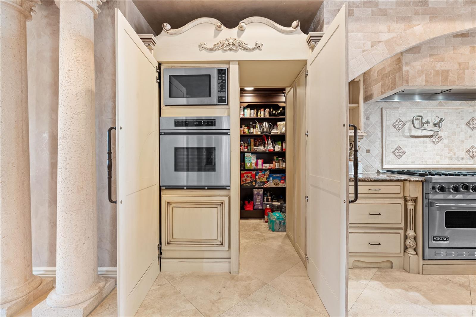 SAINT ARMANDS DIV JOHN RINGLING ESTATES - Residential