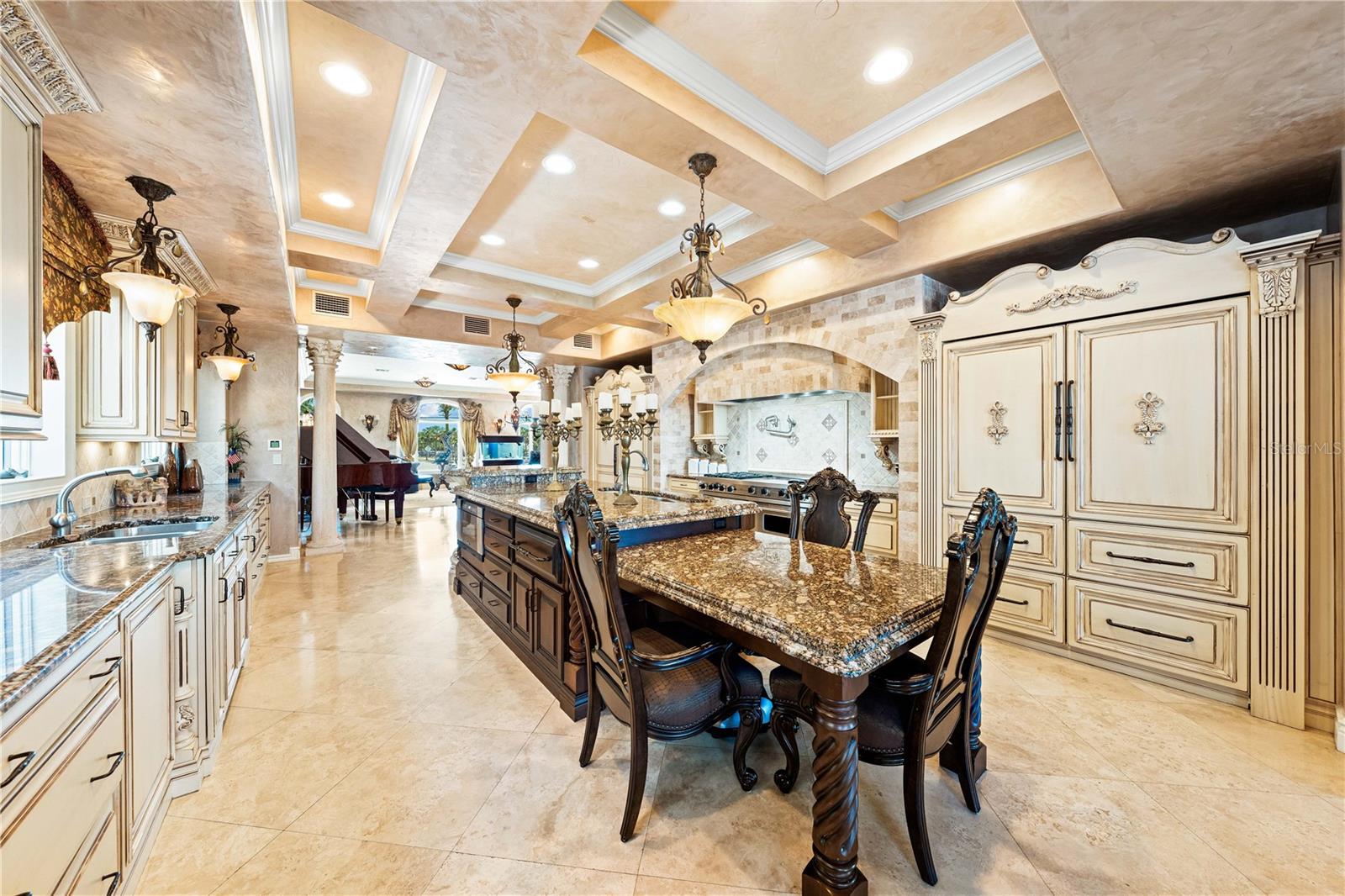SAINT ARMANDS DIV JOHN RINGLING ESTATES - Residential